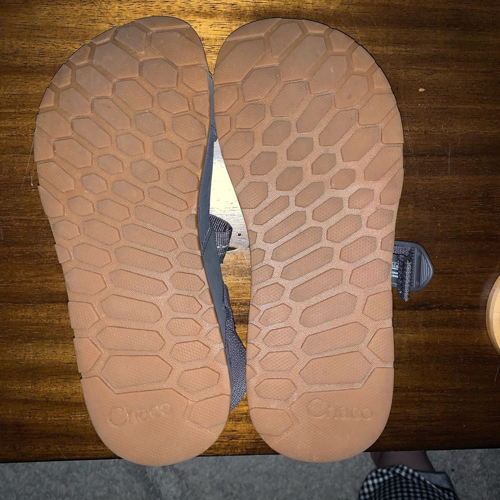 Lowdown Chaco’s - Picture 4 of 6